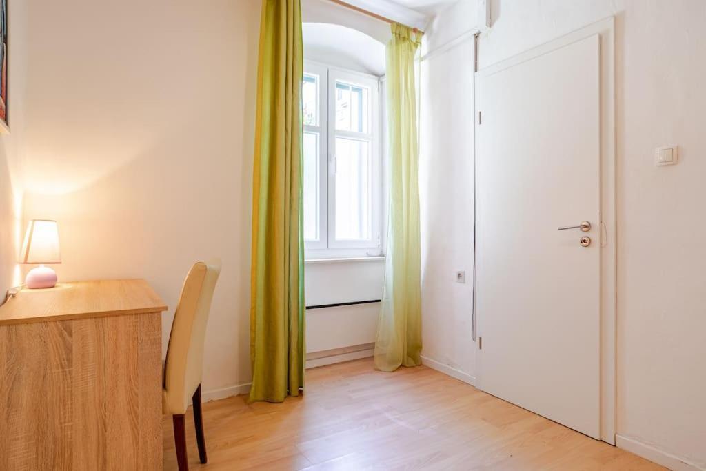 Apartment Bacvice Split Exterior photo